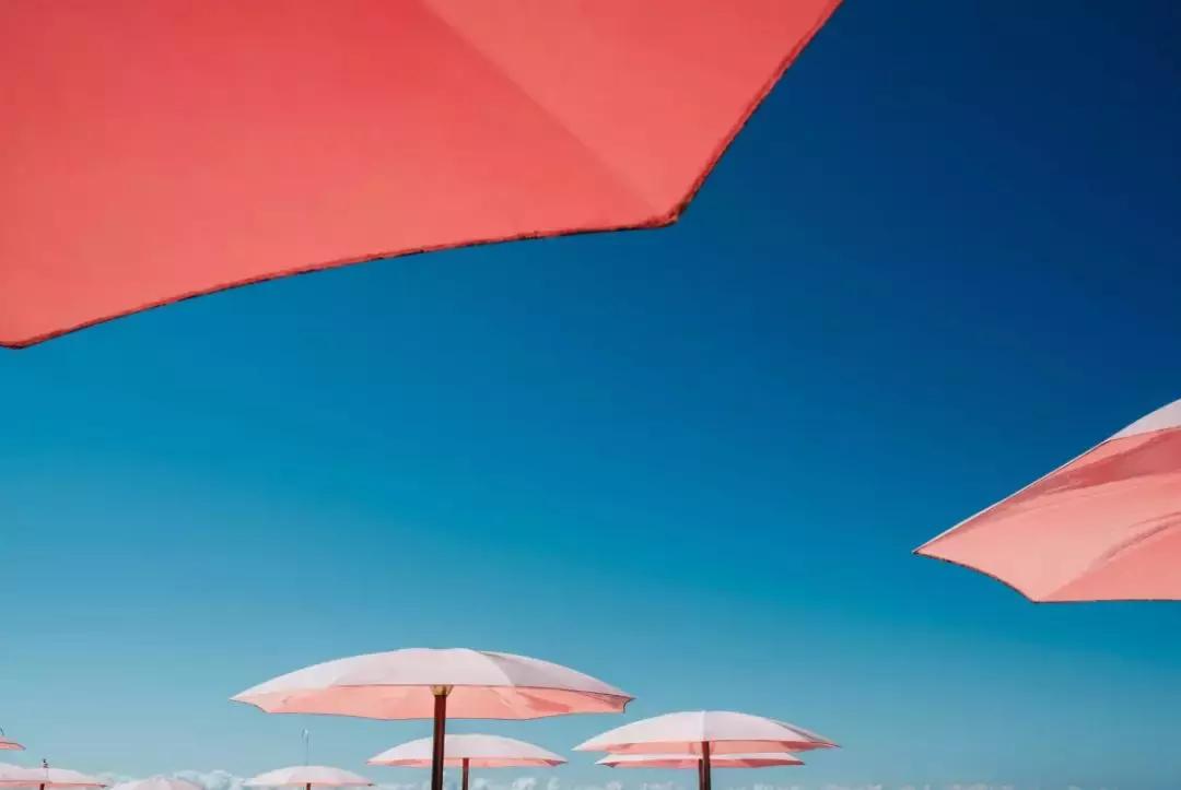 到这个大街小巷都能拍出ins风网红照的地方，过不一样的异域春节