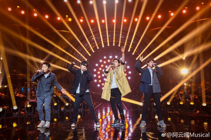 歌手冲刺夜,歌手2018经典之夜迪玛希