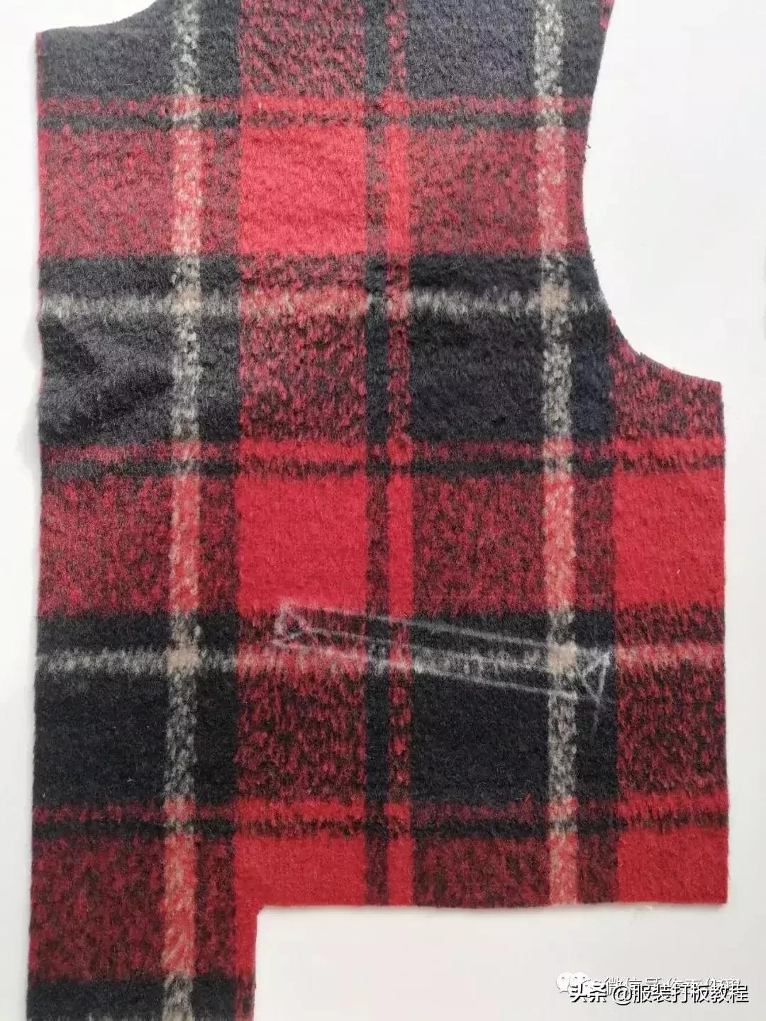 pu拼接呢外套,呢子拼接短款裁剪视频