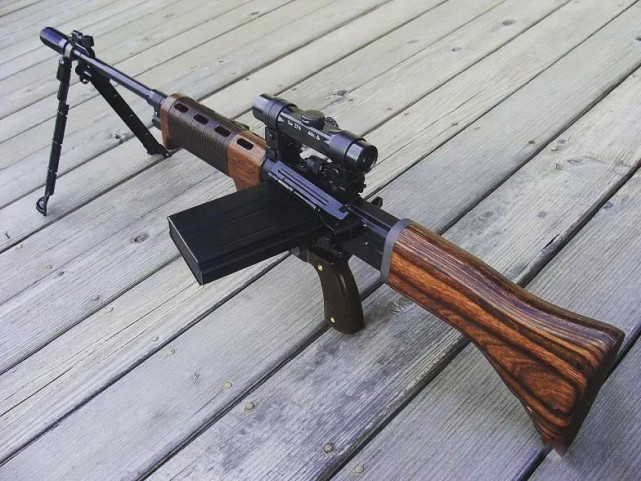 德军二战突击步枪排名,德军mg42机枪射杀美军吉尼斯纪录