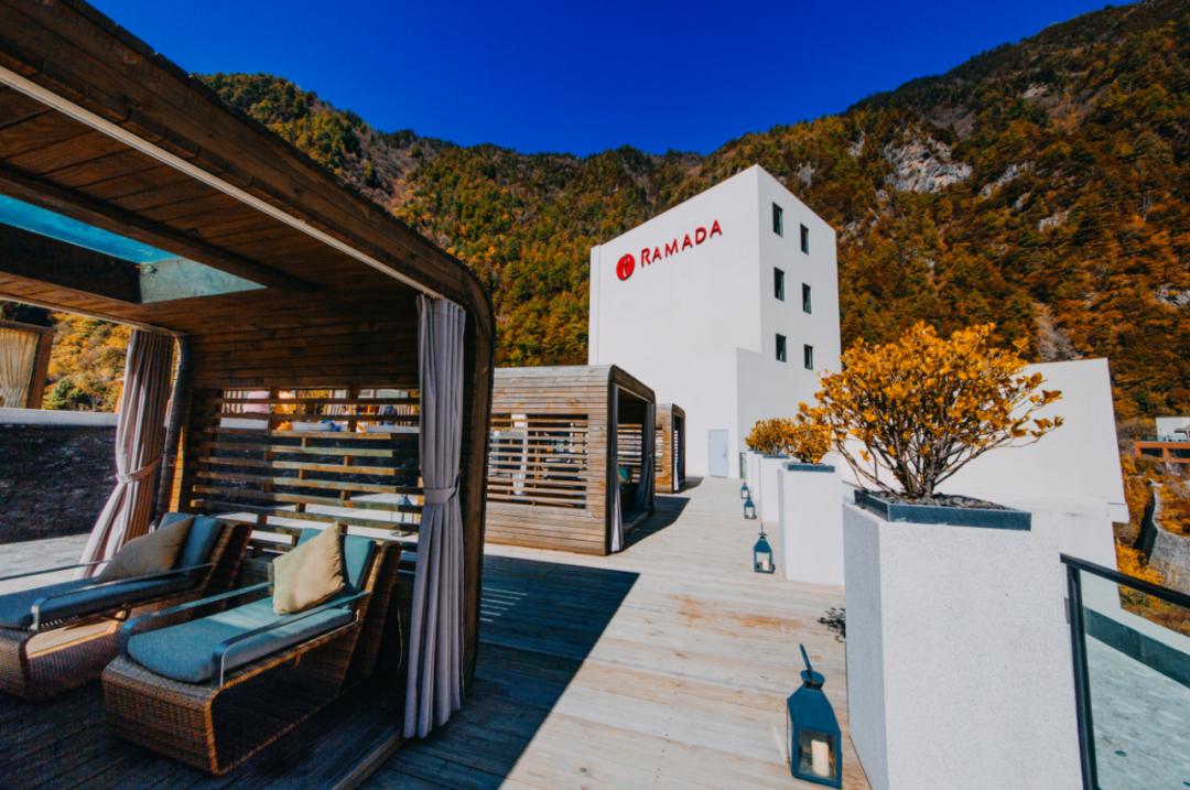 阿坝一日游赏雪,夏天去阿坝州旅游景点怎么玩