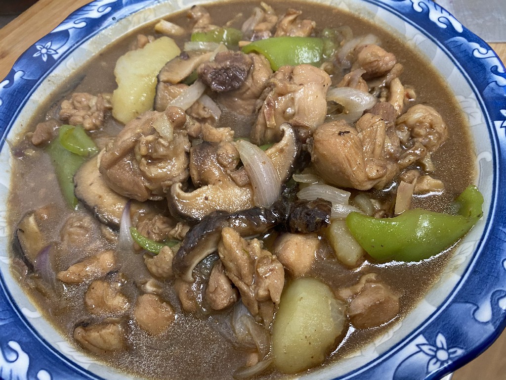 家庭版黄焖鸡简单易学又好吃,想吃黄焖鸡不用点外卖