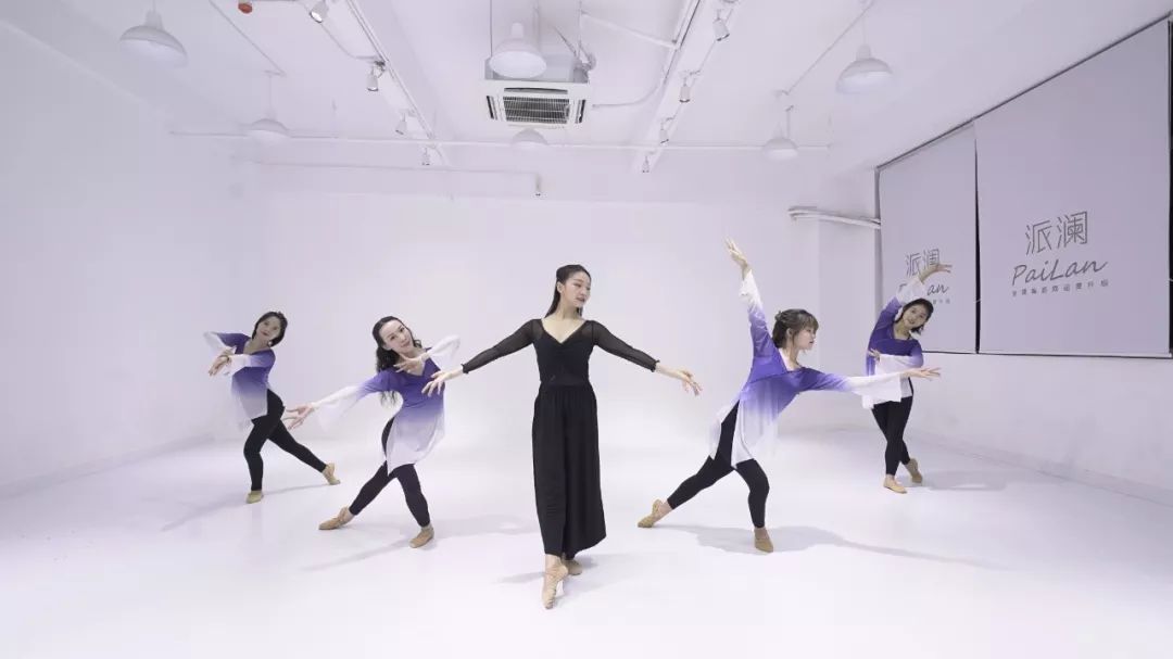 每天跳舞都是最开心的,每天跳舞的都是开心的人吗