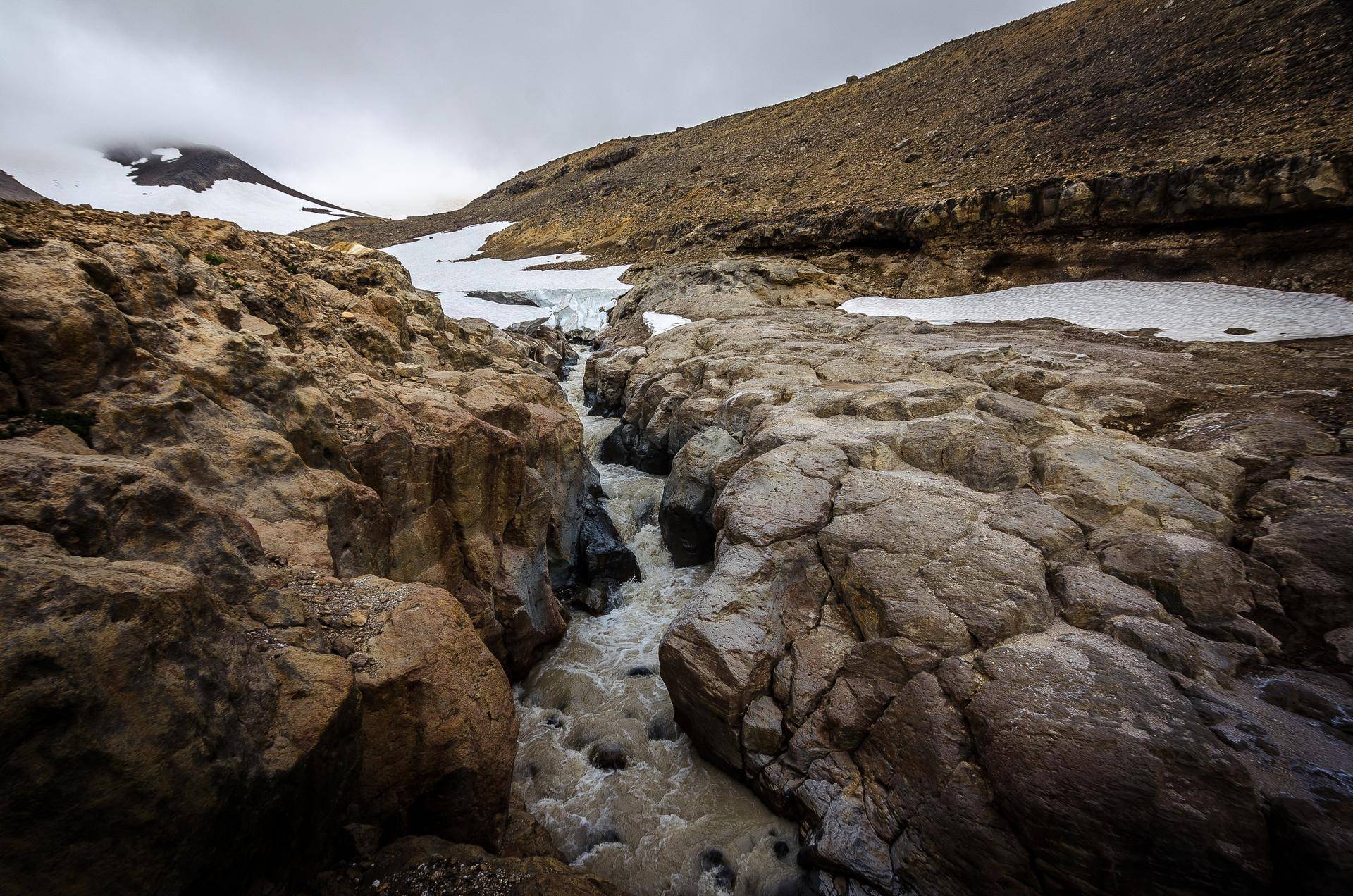 野性之地却有天上美景，一公斤鱼子酱卖100，免费电子签就出发！