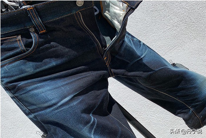 养牛款牛仔裤日常怎么护理,适合养牛的原色牛仔裤