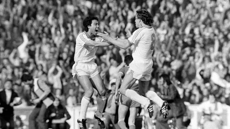 日本最成功的留洋球员,23岁日本留洋国脚创造个人历史