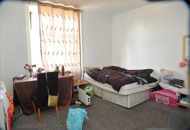 英国第二个城市破产后怎么办,英国曼彻斯特街头实拍