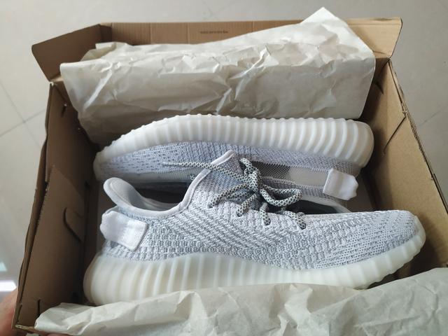 椰子纯白满天星开箱,开箱一双刚拿到手的鞋