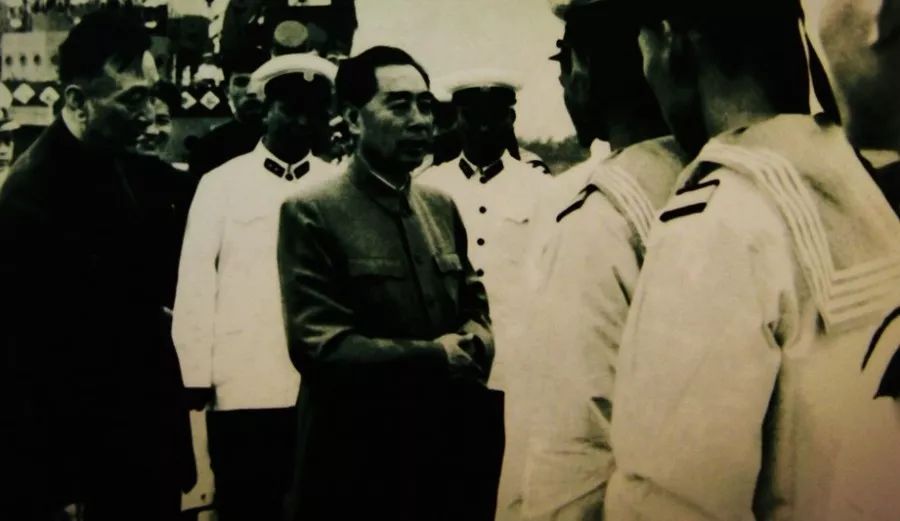 中国第一艘远洋巨轮沉海,中国东风号万吨巨轮结局如何