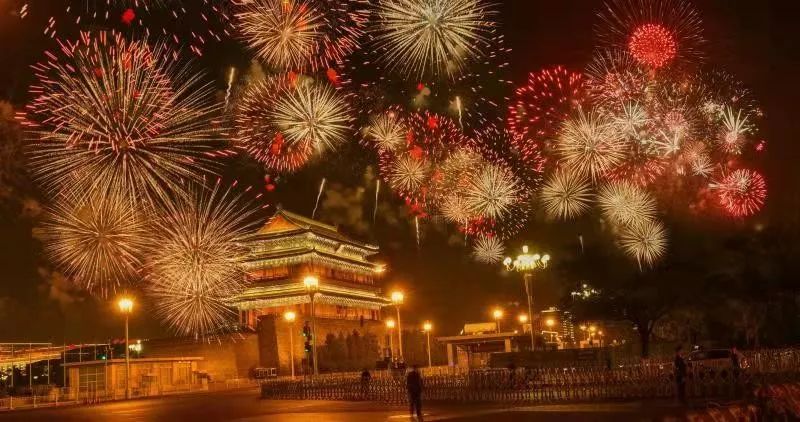 最会玩火的男人!他炸遍全世界却换来全网膜拜:美到窒息的神作