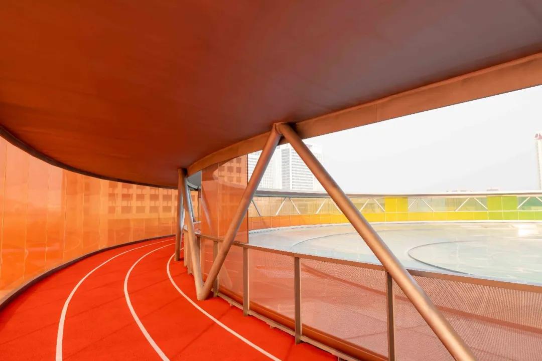 街道气息与IP植入｜青岛万科V盟荟糖果小镇AAI国际建筑