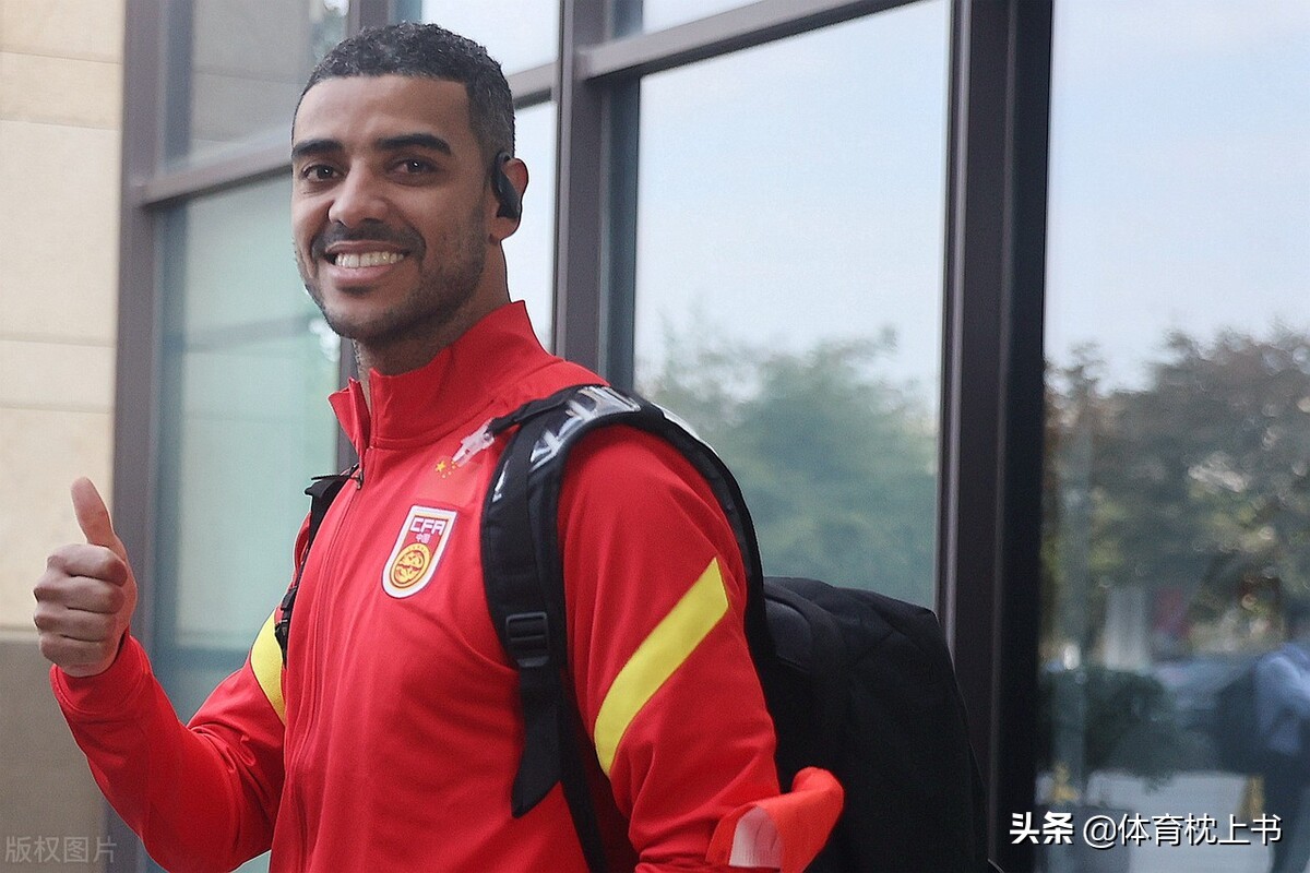 赛后李铁发言引争议,赛后发布会李铁说的话