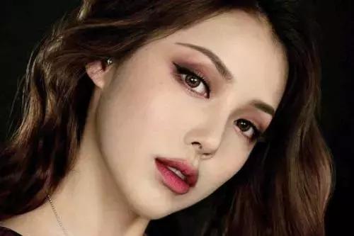 画眉全攻略不会选眉笔来看这里,画眉不掉色技巧