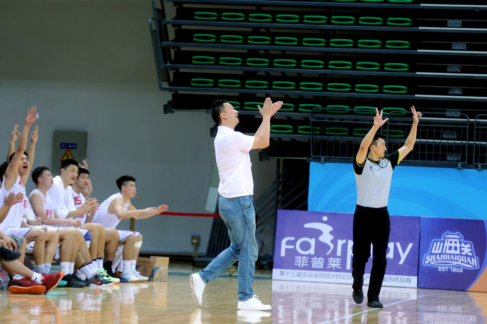 男篮u18青年队队员名单,篮球u8少年队青训训练