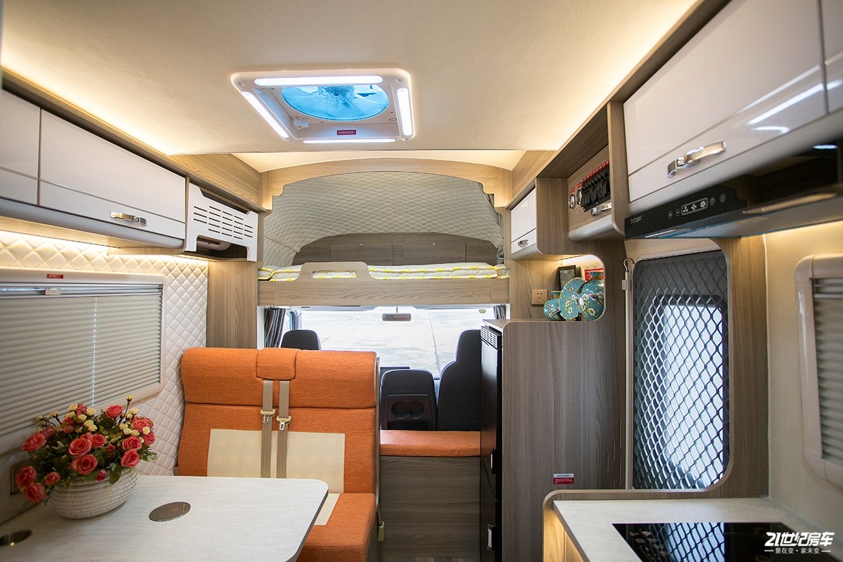 新飞轻卡h300房车价格是多少,新飞轻卡房车h300驾驶感受