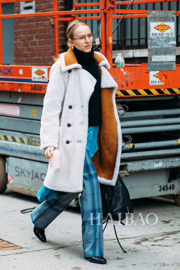 寒冷秋冬季到来这样穿时髦又保暖,保暖又好看时髦精的冬天这样穿