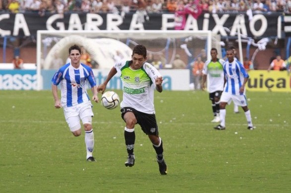 菲尔米诺现在的情况,菲尔米诺个人简介