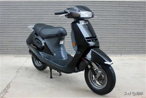 在90年代的汕头,90年代爸爸骑的摩托车