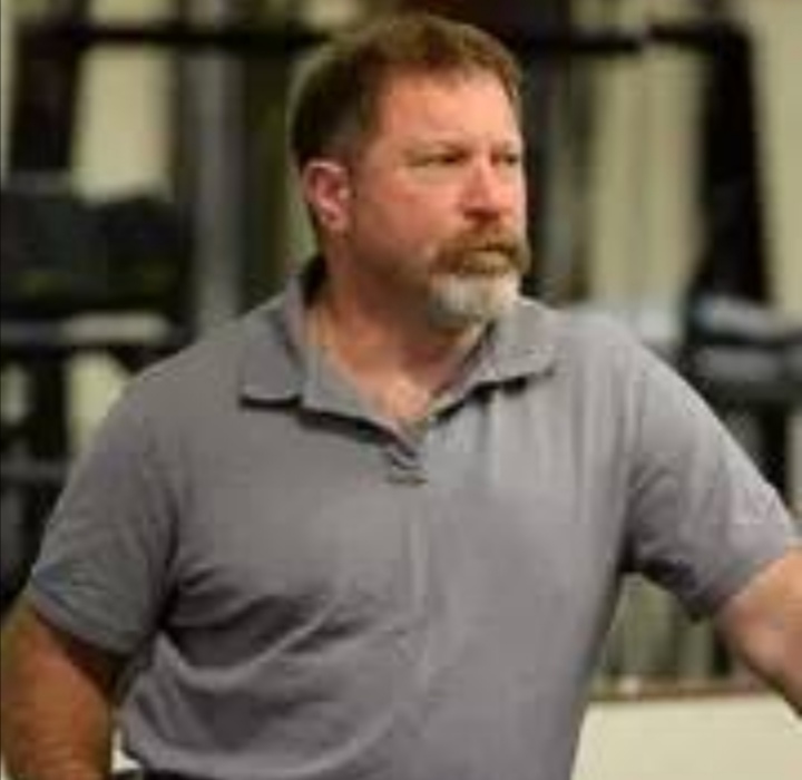 练肱三头肌会使手臂更粗吗,肱三头肌细怎么变粗