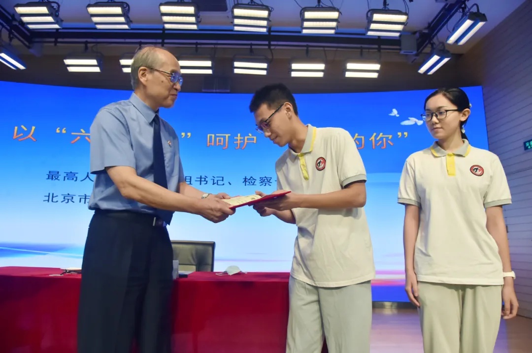 1+5等于6都不知道哪个是对的,1+5=6是不是正确的