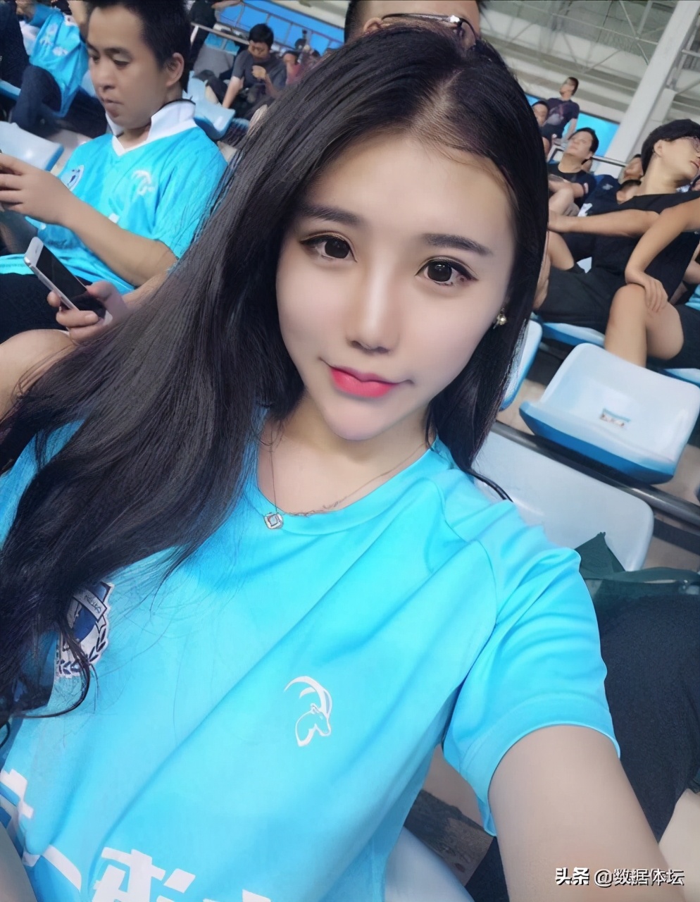 中超哪支球队的女球迷最漂亮,中超女球迷惊艳全场