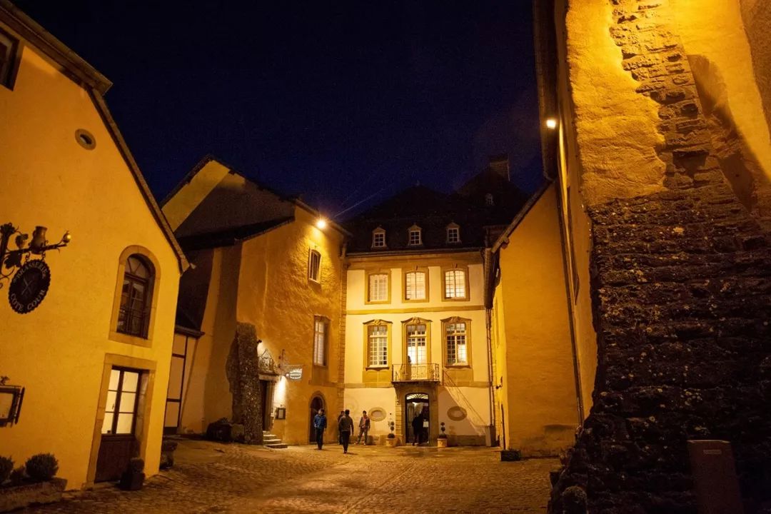 卢森堡是谁的属国,卢森堡是谁呀