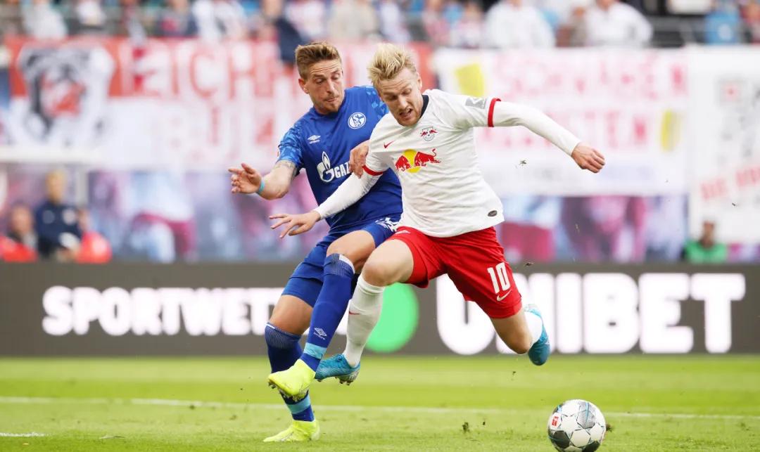 半程夺冠,欧冠三连冠和赛季6冠王