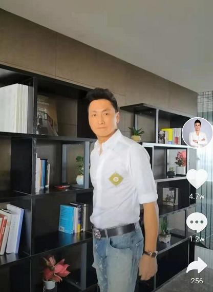 何家劲工厂图片,何家劲晒自家工厂内景