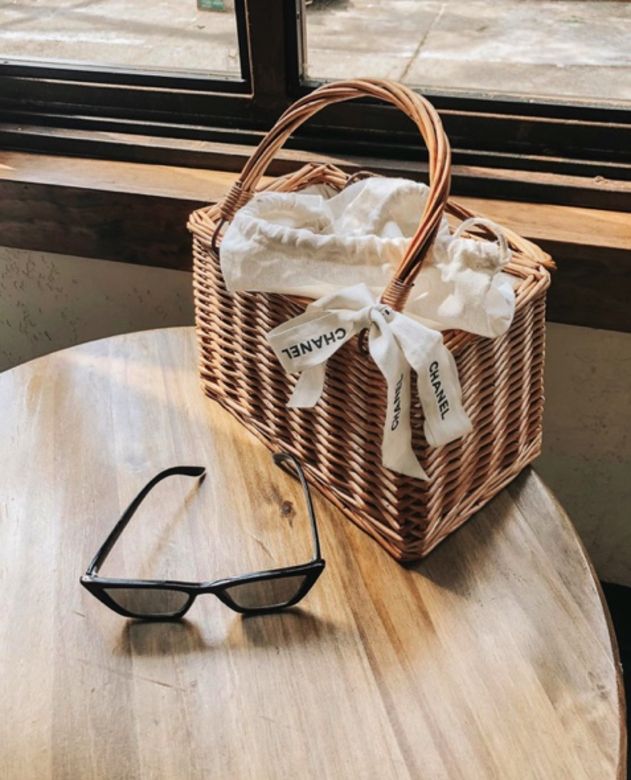 明星怎样绑发带好看,绑头发的丝带还可以怎么搭配