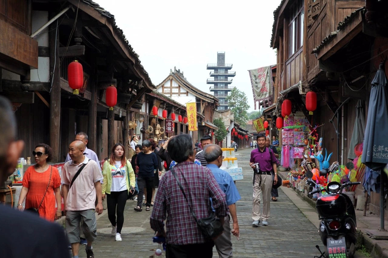 成都周边春季徒步旅游攻略,成都森林徒步旅游攻略