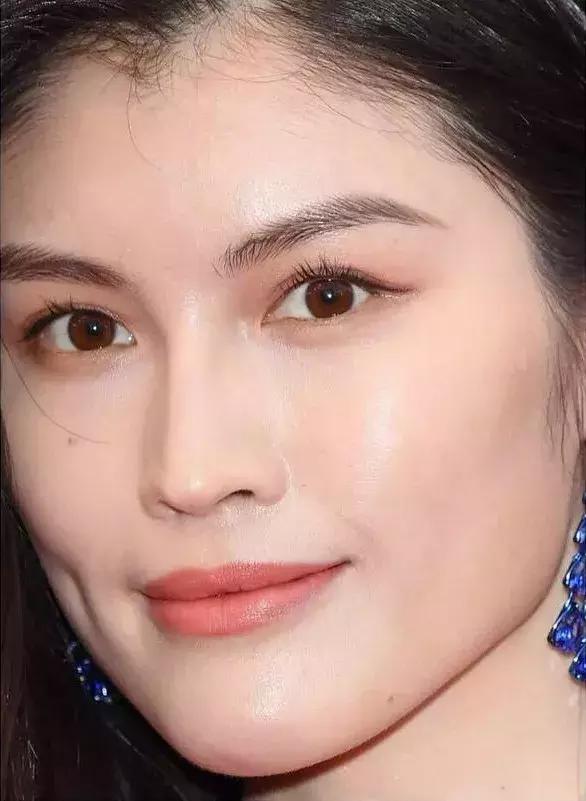 宋慧乔为何可以红这么多年,宋慧乔何穗惊艳亮相