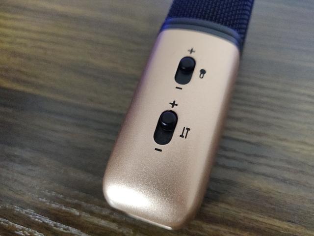 随时随地尽情欢唱不停歇唱吧麦克风C1邀你体验有品生活