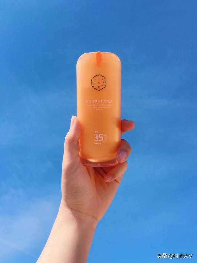 百雀羚美白防晒乳spf50+测评,百雀羚防晒霜哪款好用又实惠