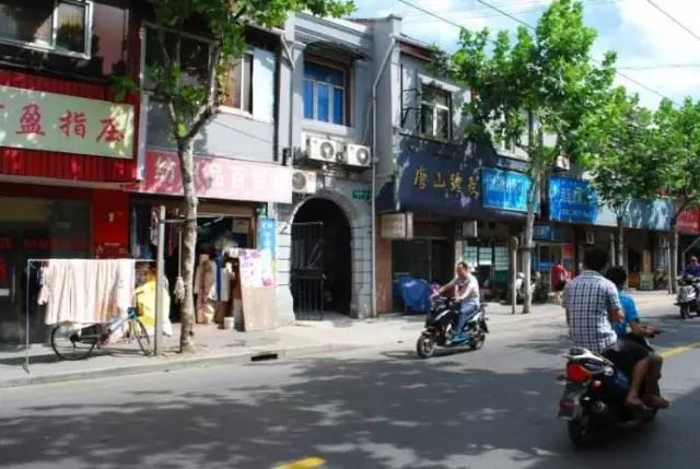 生意不好是不是行业选错了,生意不好做要涨价还是降价