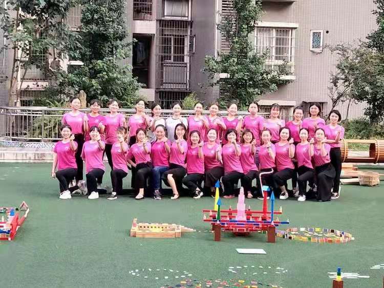 楂樼骞兼暀鍔犵洘,鐗硅壊骞兼暀鍔犵洘