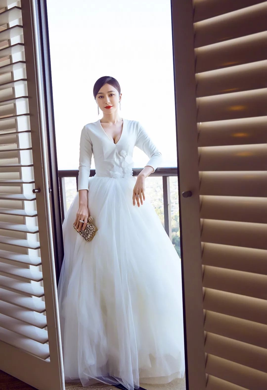 杨幂李宇春汤唯帅到飞起上热搜,殷桃高圆圆李宇春汤唯