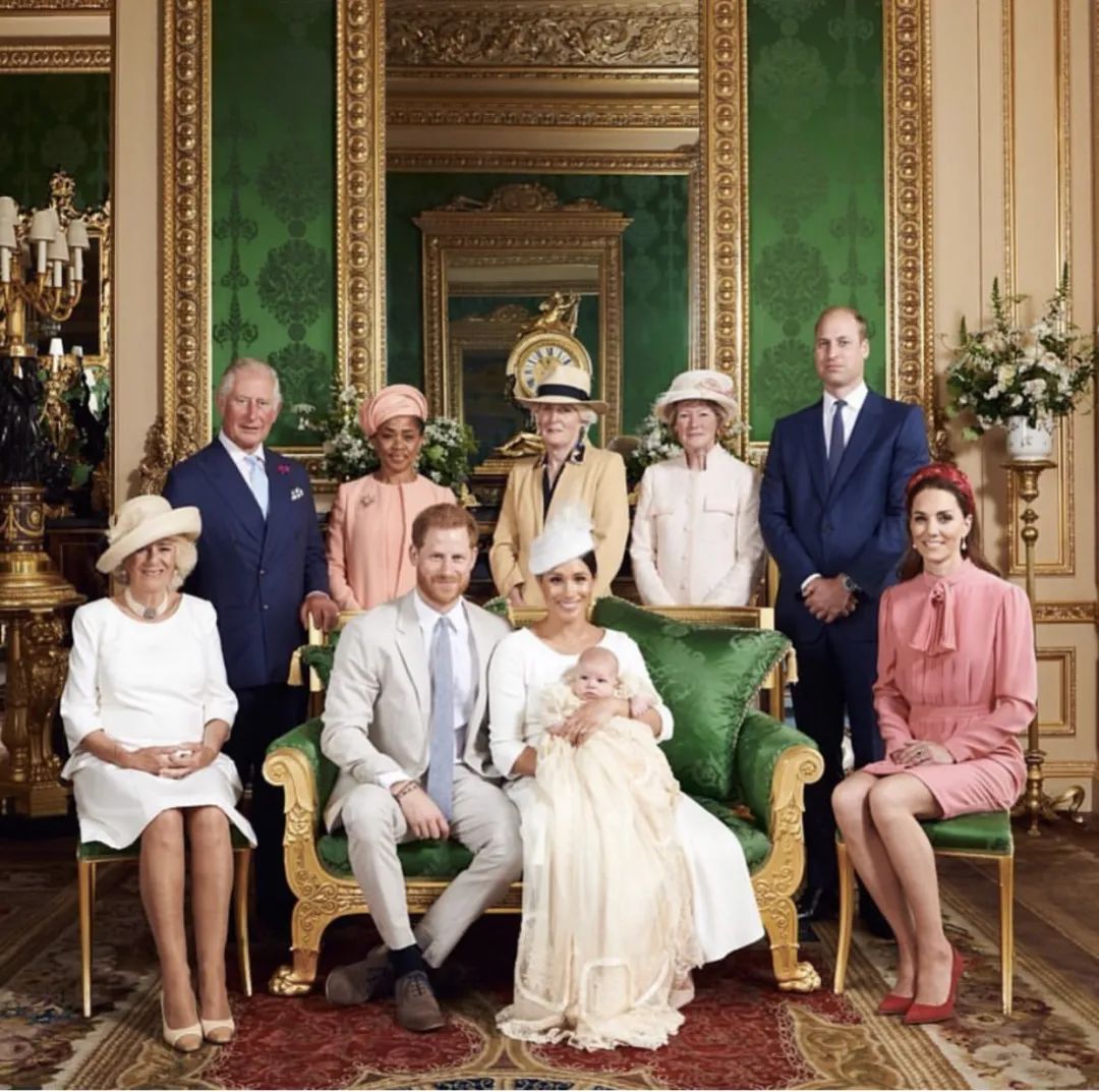 梅根和英国王室打起了媒体战,梅根含泪谈英国王室