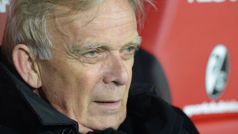 克洛普在德甲执教哪一个俱乐部,为什么克洛普帅位稳健