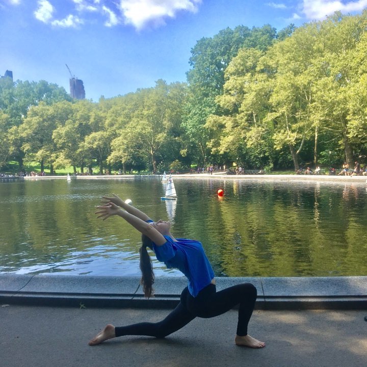 范冰冰复古短发刷新颜值巅峰,范冰冰短发造型西装