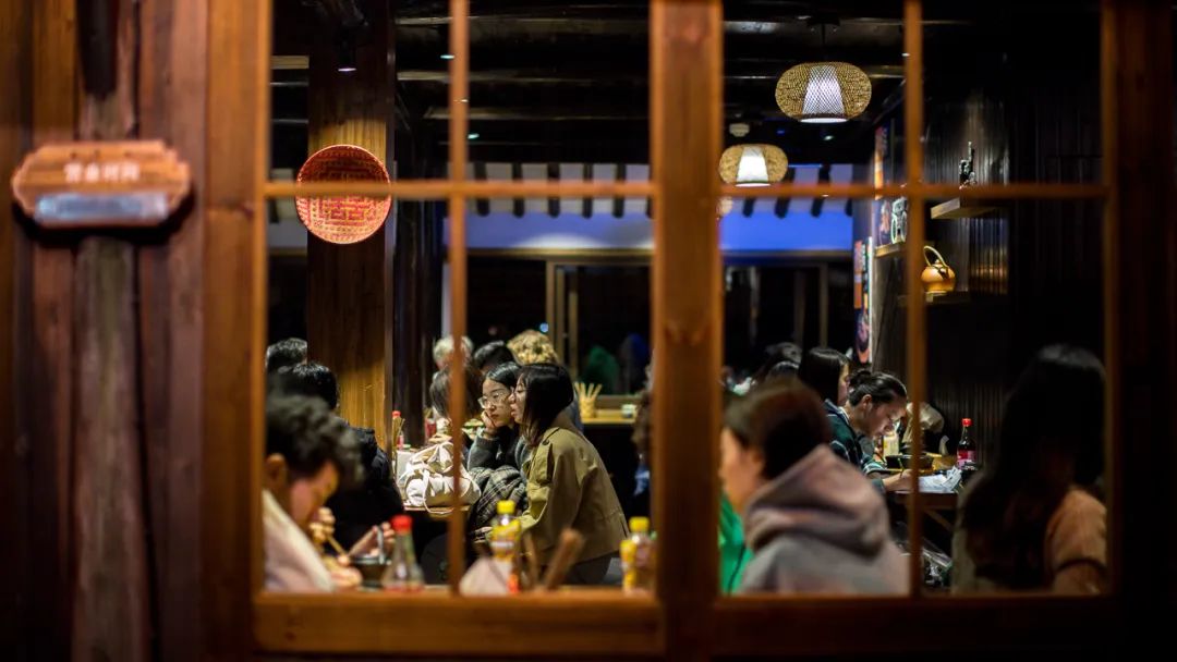 夜游乌镇西栅坐船可以坐多久,乌镇夜游攻略