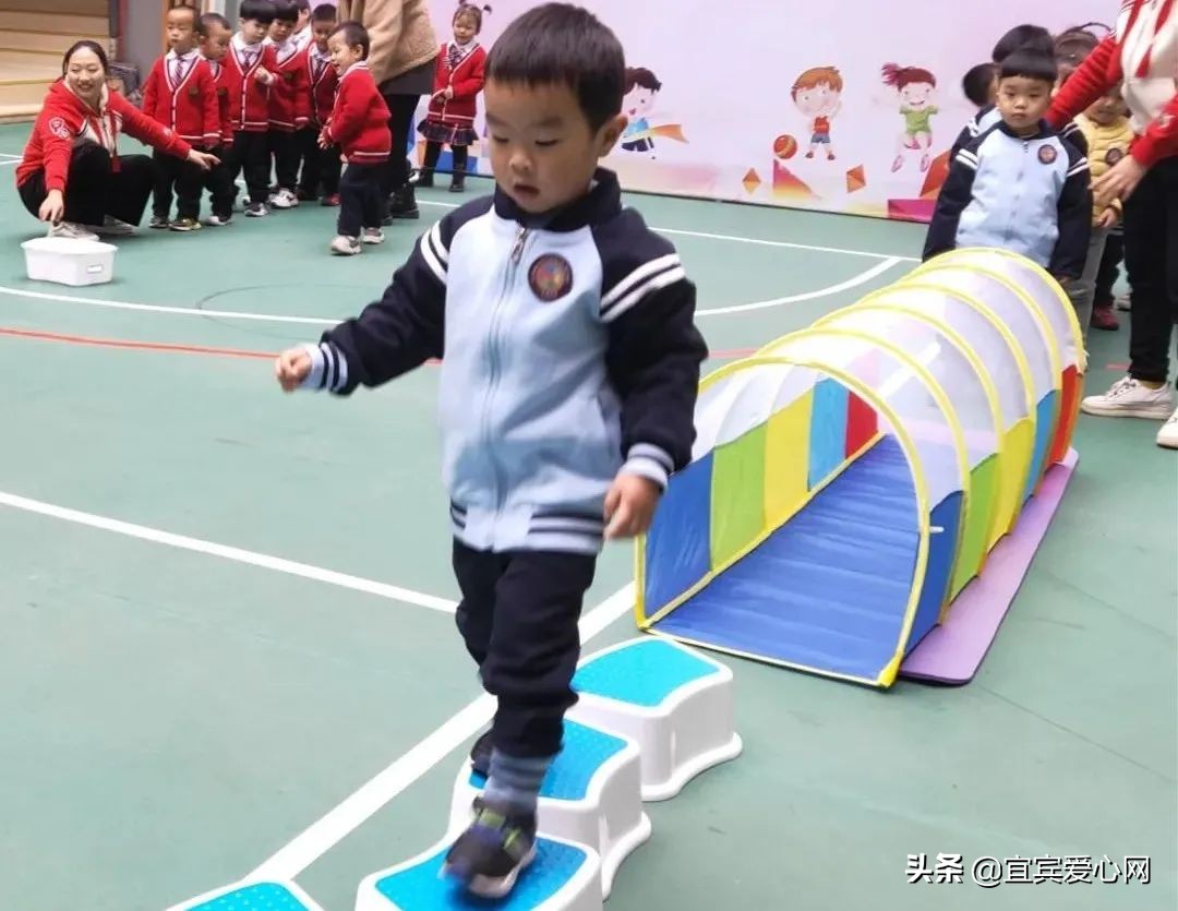 幼儿园乐享春天活动,幼儿园欢乐运动