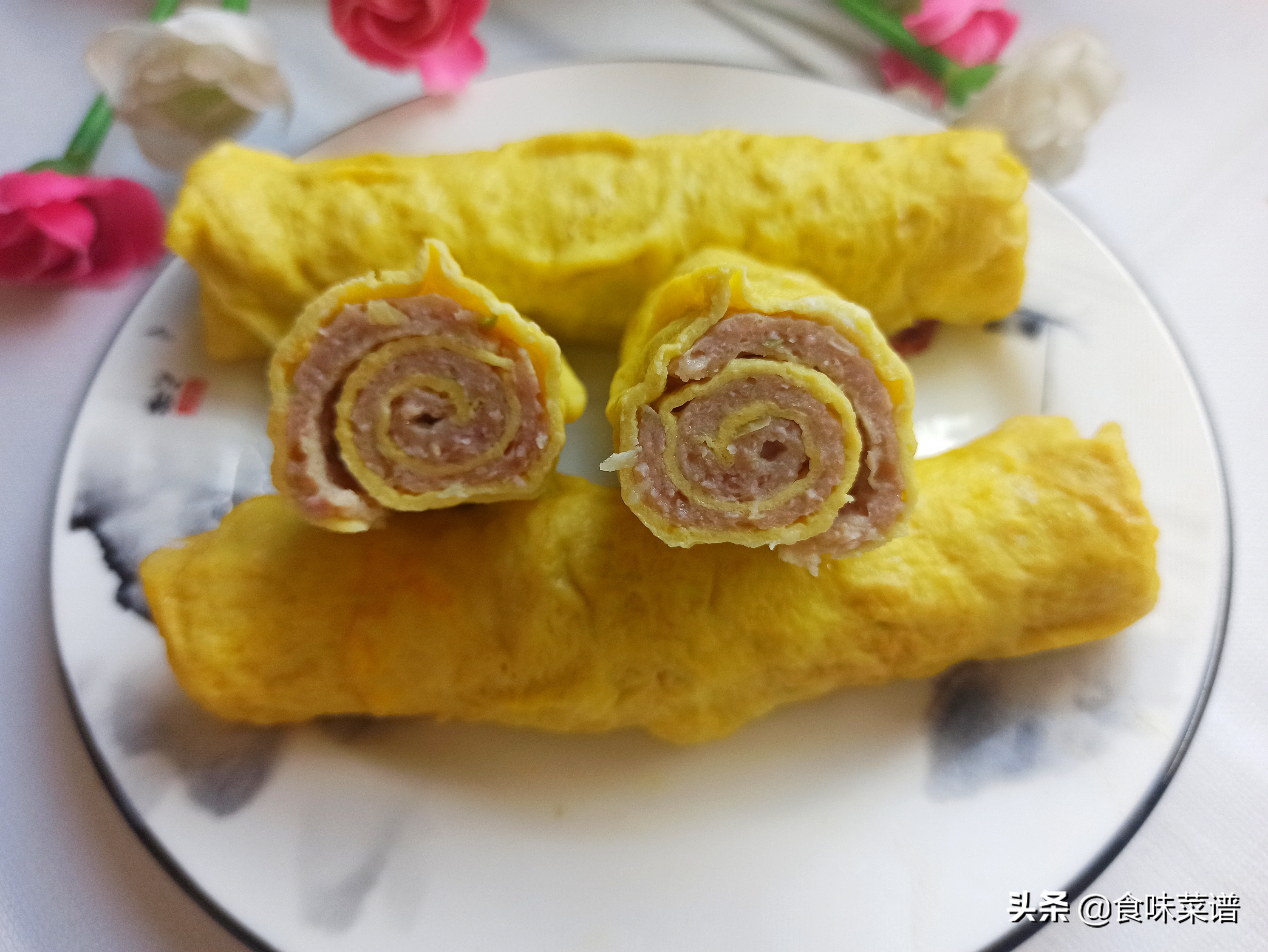 快过年了学做简单家常菜,如何做出酥脆掉渣的香酥蛋卷呢