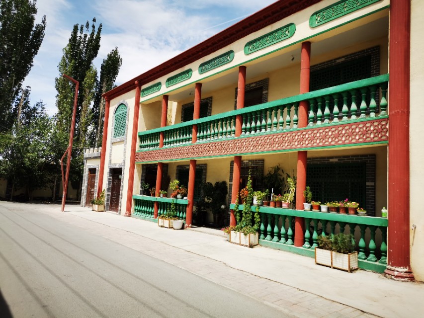 哈密疆内旅行最新消息,新疆哈密市东大门