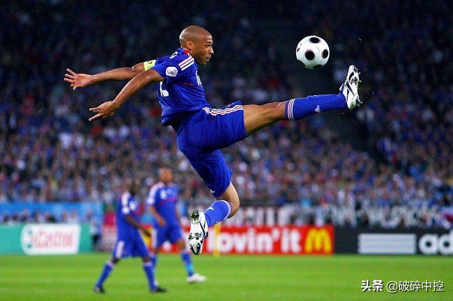 欧洲历届最佳11人,欧洲杯历史多少个冠军