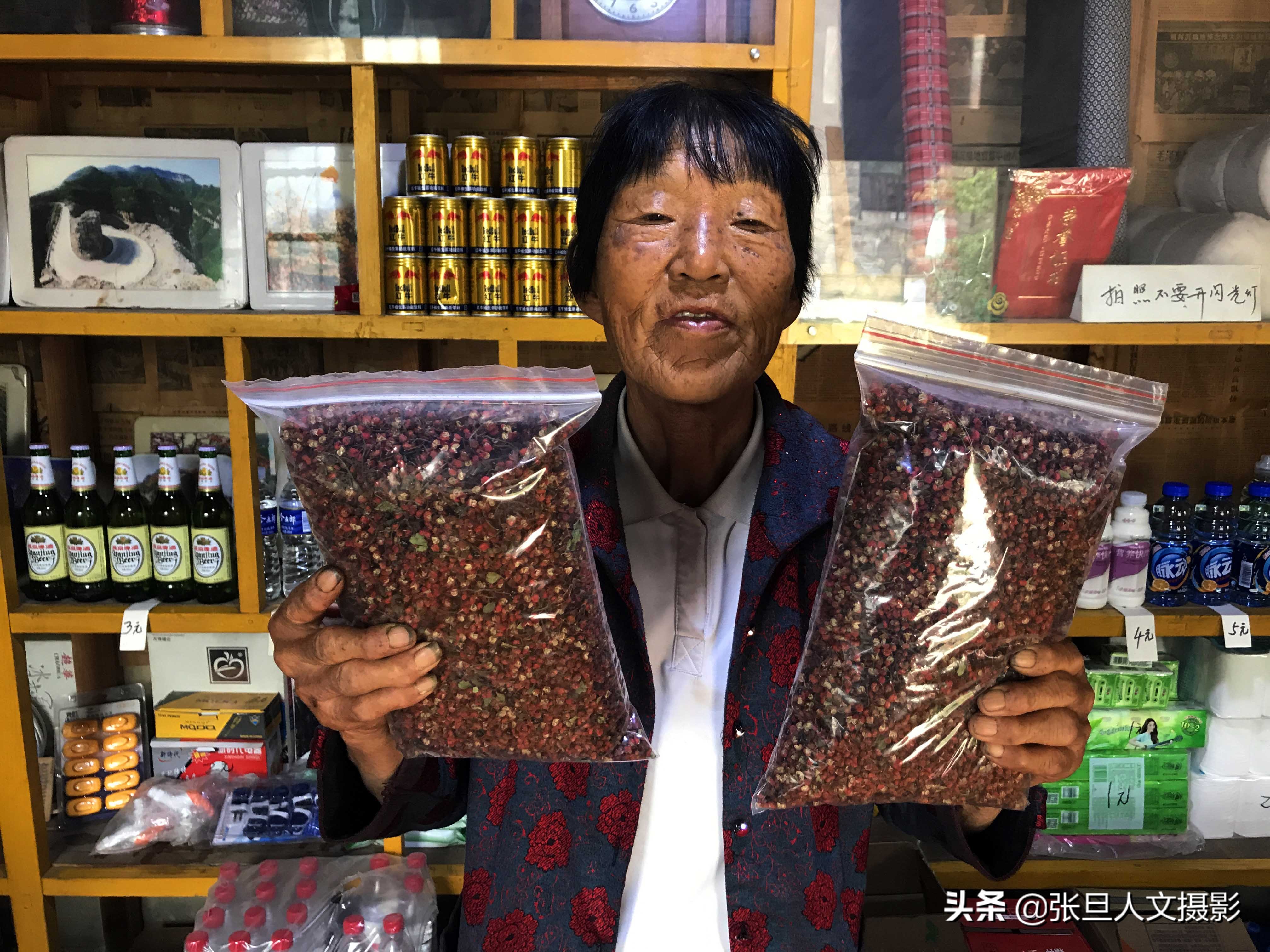 山西太行山悬崖上的石头村76岁开店的老人被央视捧成了网红