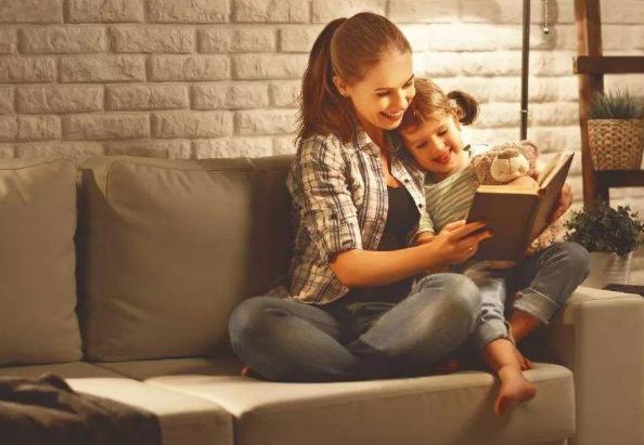 孩子做噩梦了怎么安慰她,孩子做噩梦了老是害怕怎么解决