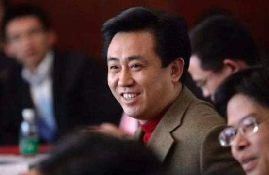 许家印当过几年掏粪工,从掏粪工到首富许家印的发家史