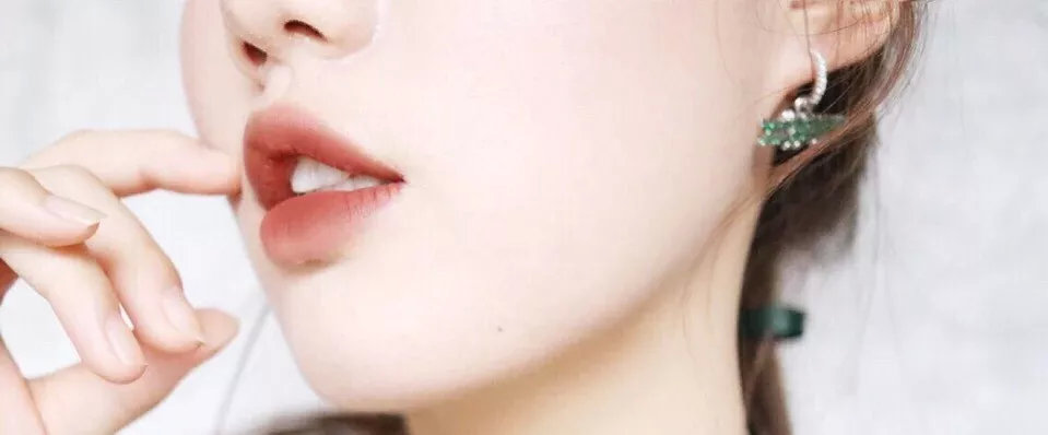 唇釉秋冬显白百搭,秋冬唇釉必入款