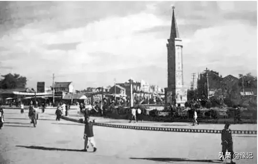 郑州十年的变化,郑州78岁老人为变年轻花30万