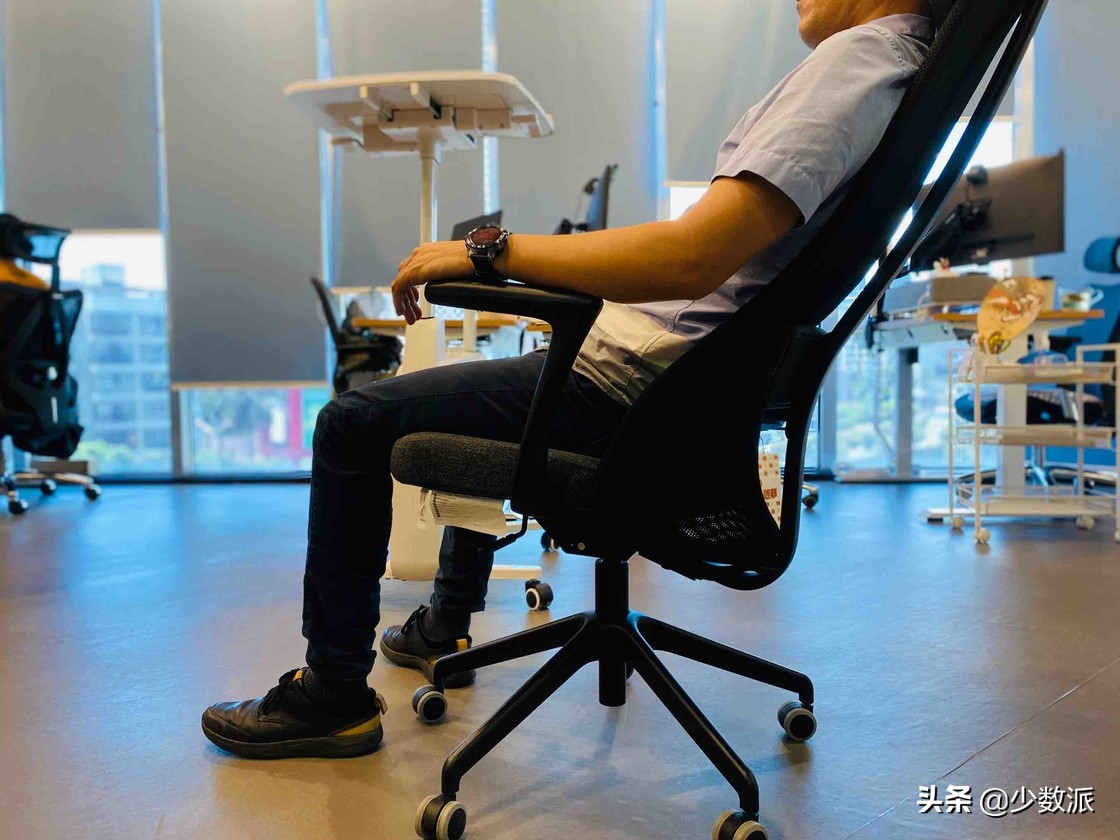 最便宜好用的人体工学椅,1000元人体工学椅